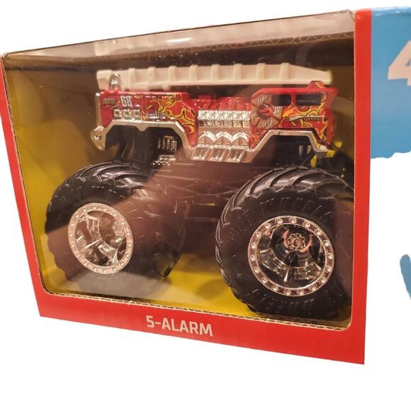 Hot Wheels Monster Trucks Big Air Breakout Playset 5 Alarm Die-Cast Firetruck - Picture 8 of 16